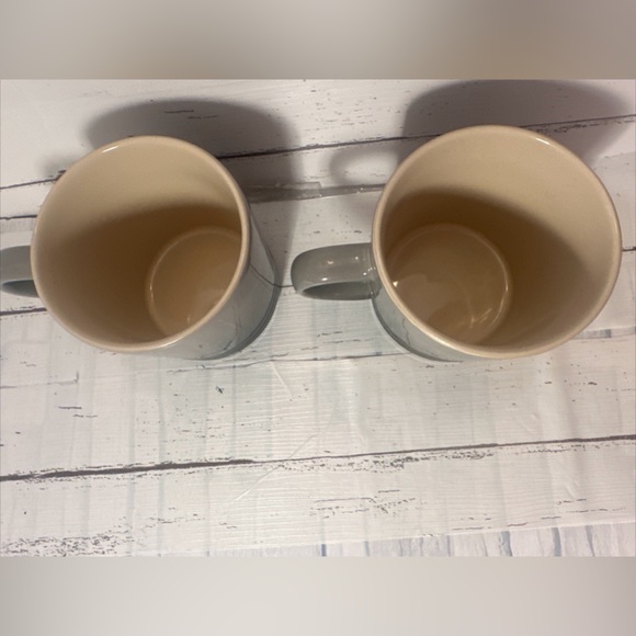 Le Creuset Gray Flint Mugs 12 ounce set/2 - Picture 4 of 4